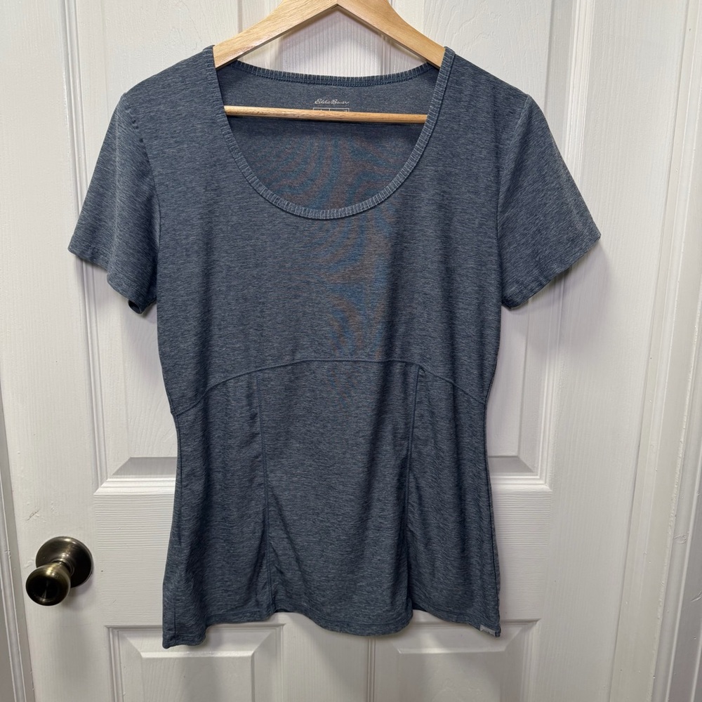 Eddie Bauer Active Top, Medium Blue, Pullover Round Neck, Fitted Silhouette